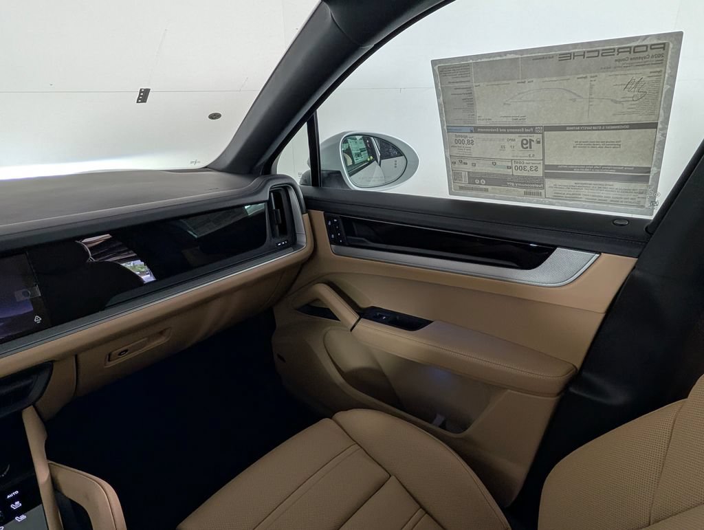 New 2026 Porsche Cayenne Coupe AWD/4WD image 23