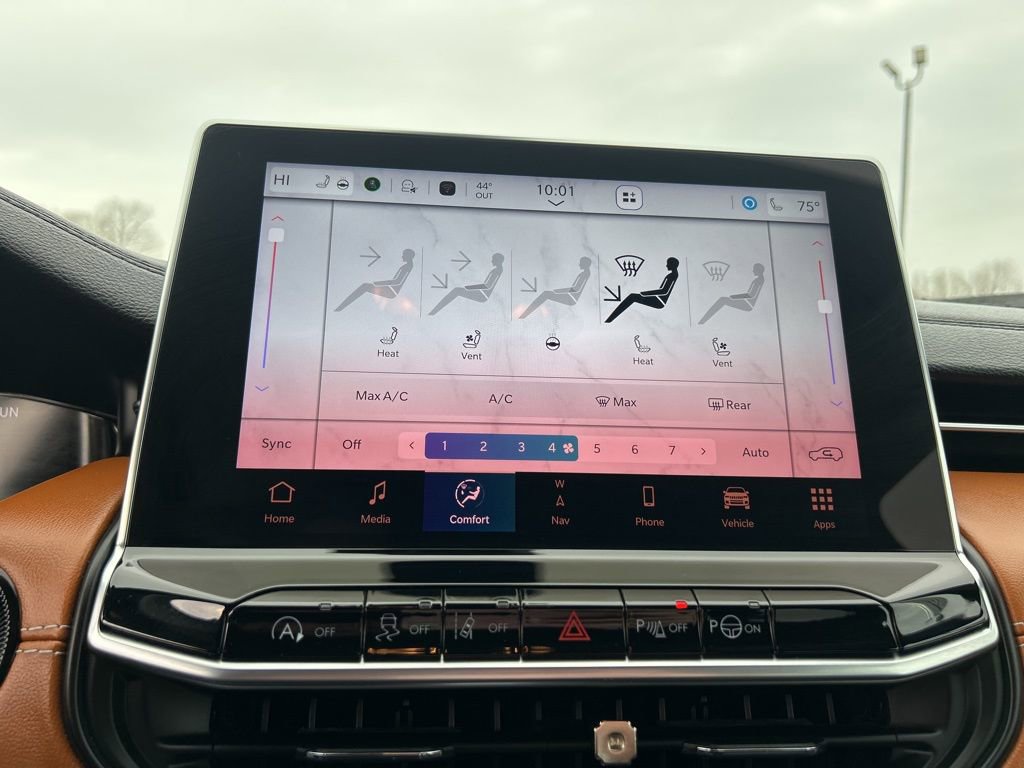 Used 2024 Jeep Compass Limited w/ Elite Group AWD/4WD image 21