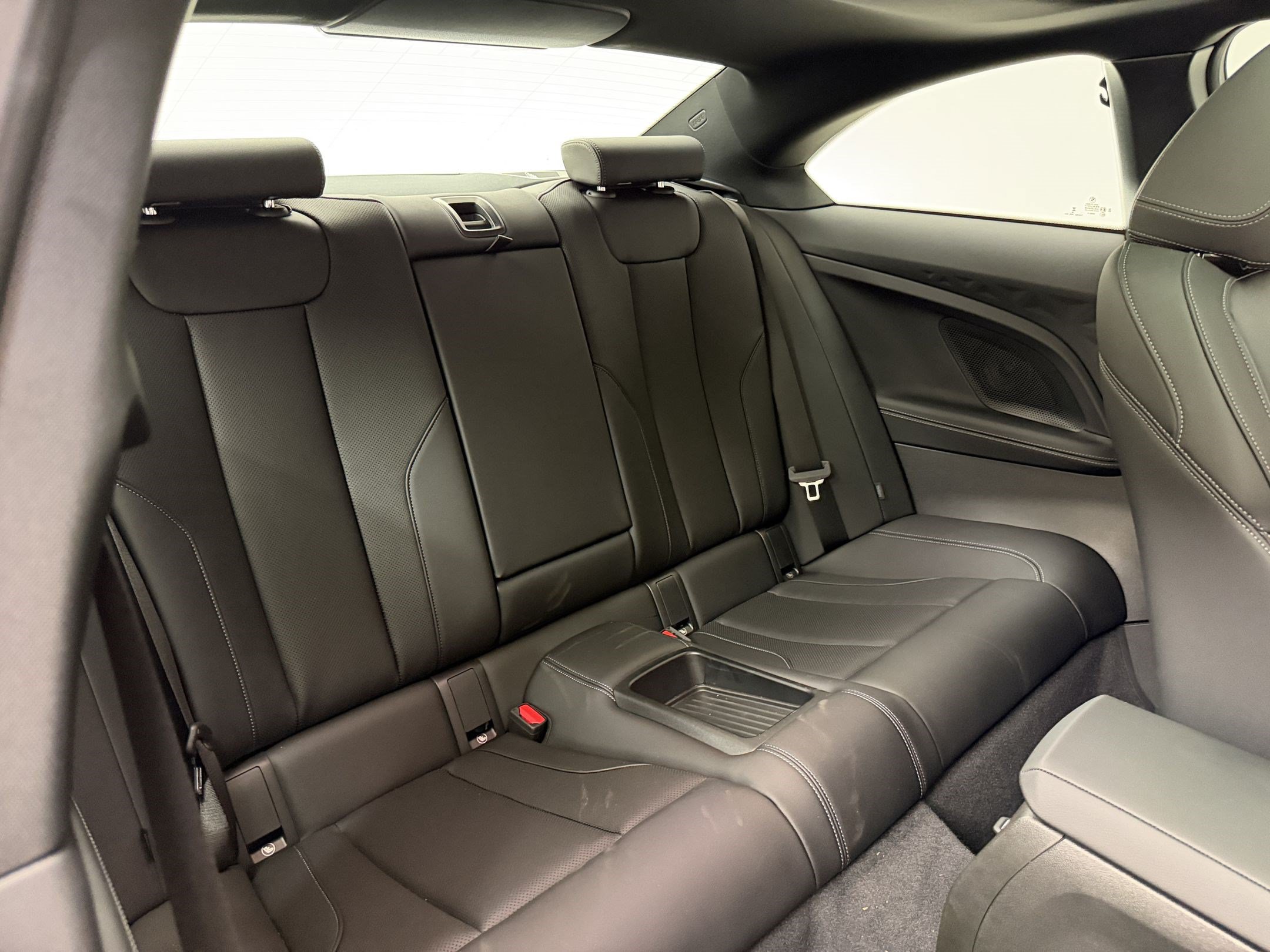 Used 2025 BMW 230i Coupe w/ Convenience Package RWD image 30