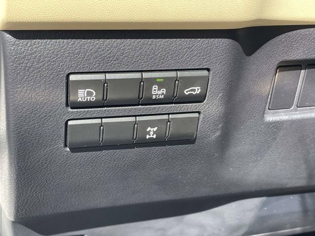 Used 2018 Lexus NX 300 AWD w/ Premium Package image 19