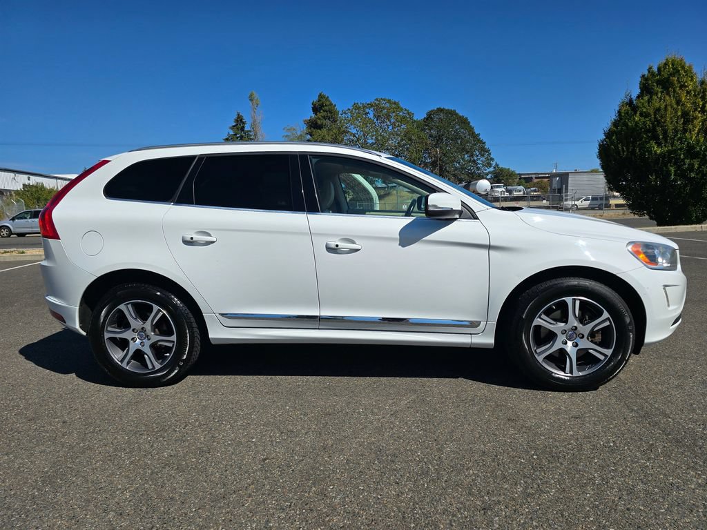Used 2014 Volvo XC60 T6 AWD/4WD image 6