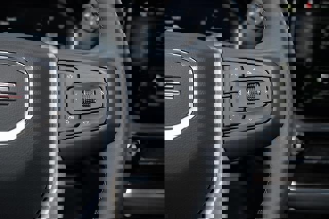 New 2024 GMC Sierra 1500 SLE w/ Preferred Package image 83