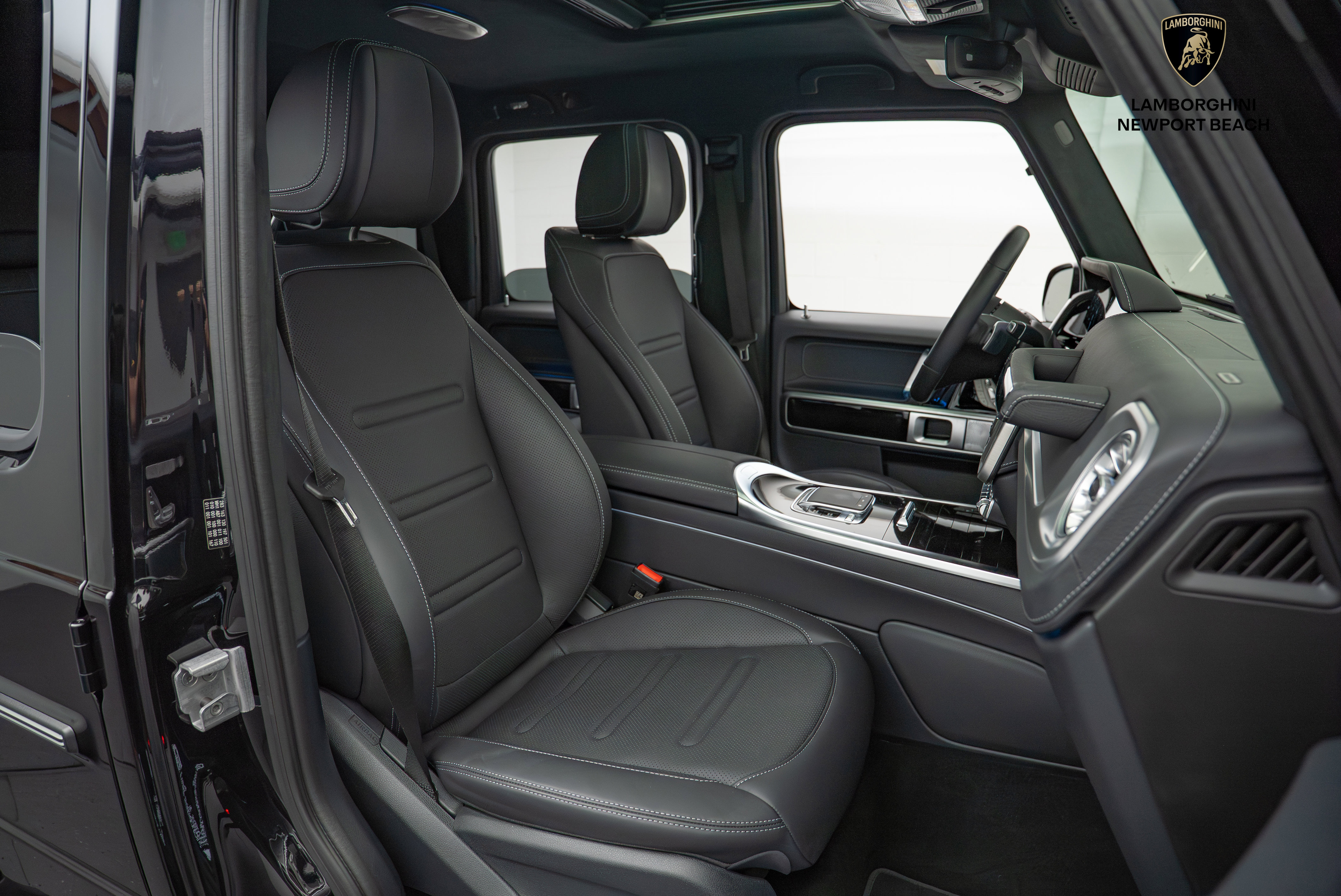 Used 2025 Mercedes-Benz G 550 image 21