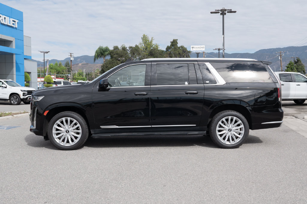 Used 2023 Cadillac Escalade ESV Luxury RWD image 7