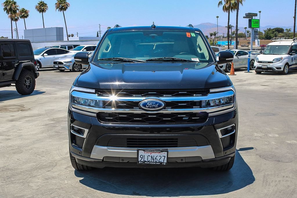 Used 2024 Ford Expedition Max Limited RWD image 3
