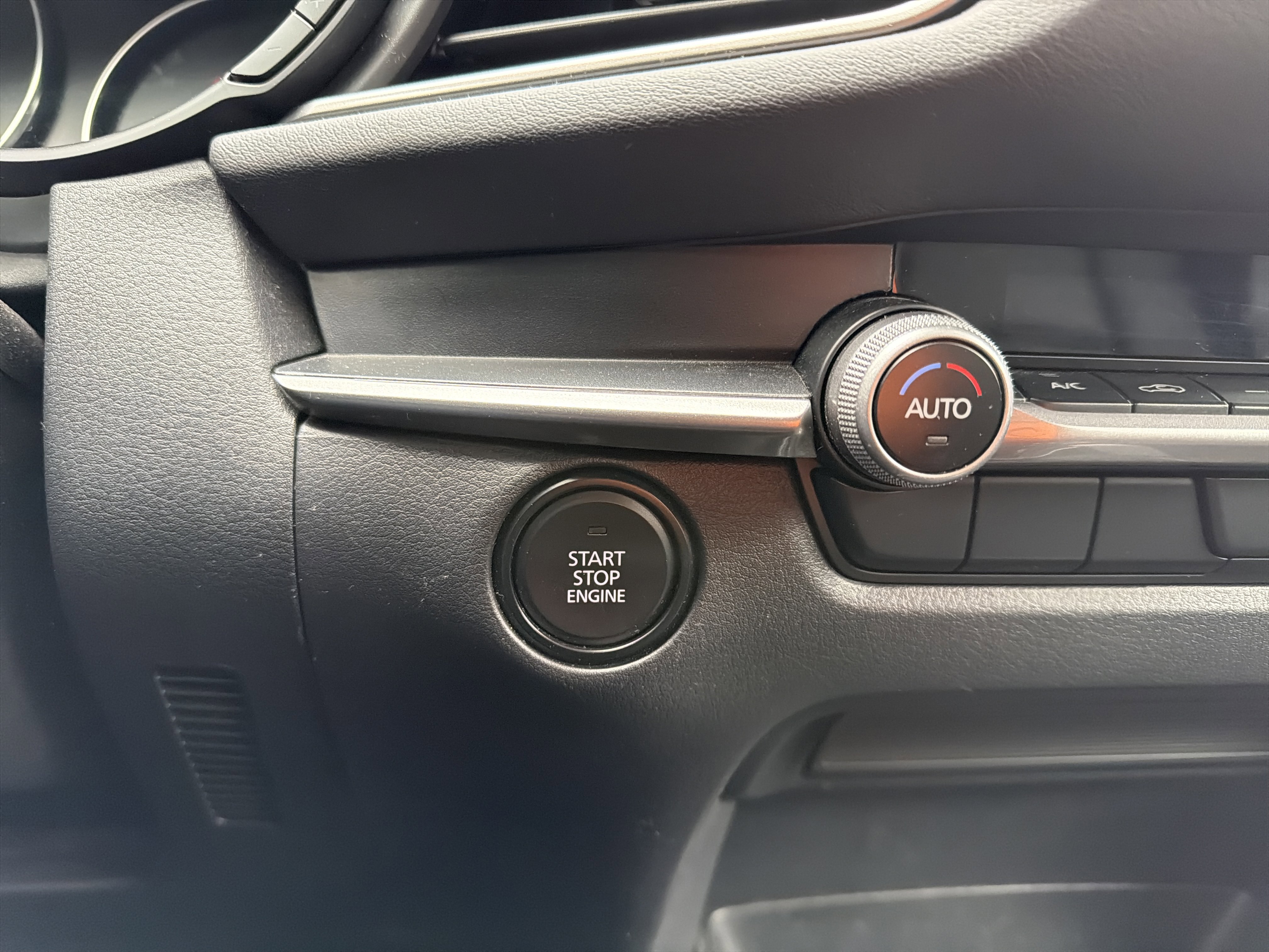 Used 2024 MAZDA CX-30 AWD 2.5 S w/ Select Sport Pkg image 17