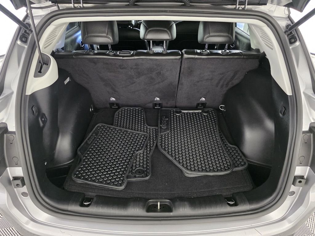 Certified 2020 Jeep Compass Altitude image 17