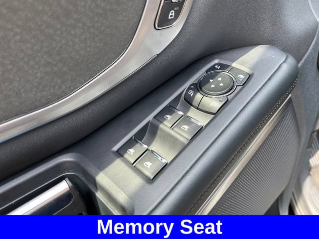 Used 2025 Ford Expedition Tremor AWD/4WD image 11