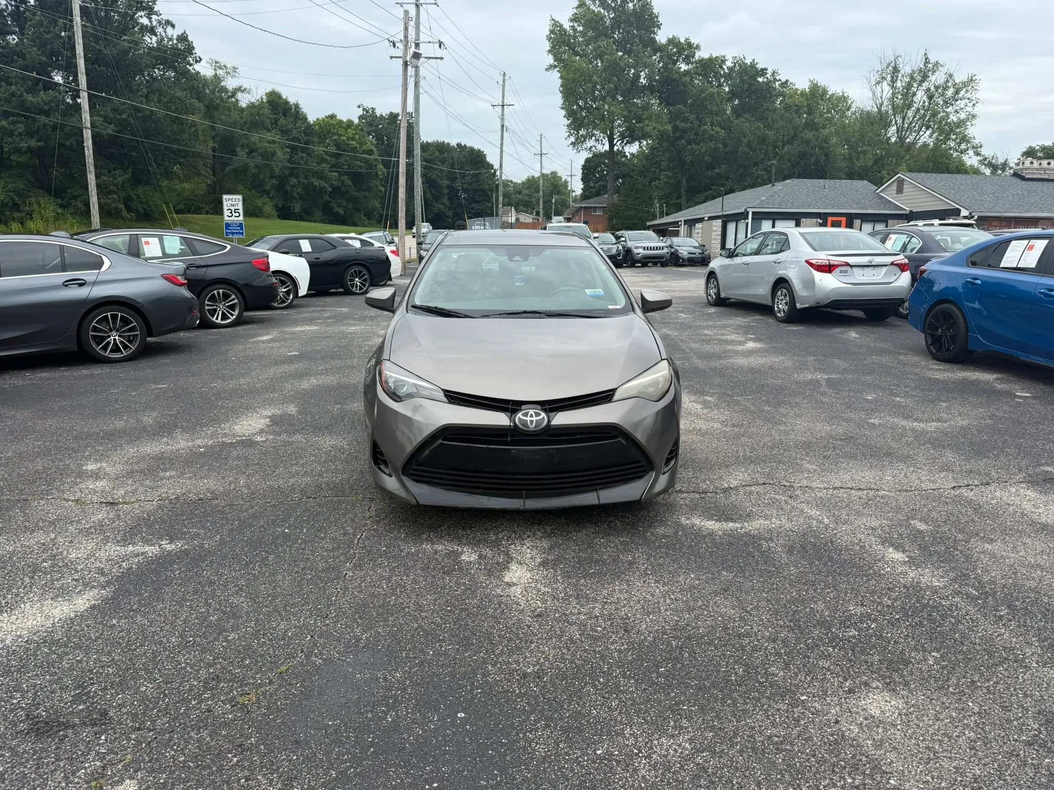 Used 2017 Toyota Corolla LE w/ Carpet Mat Package (TMS) FWD image 8