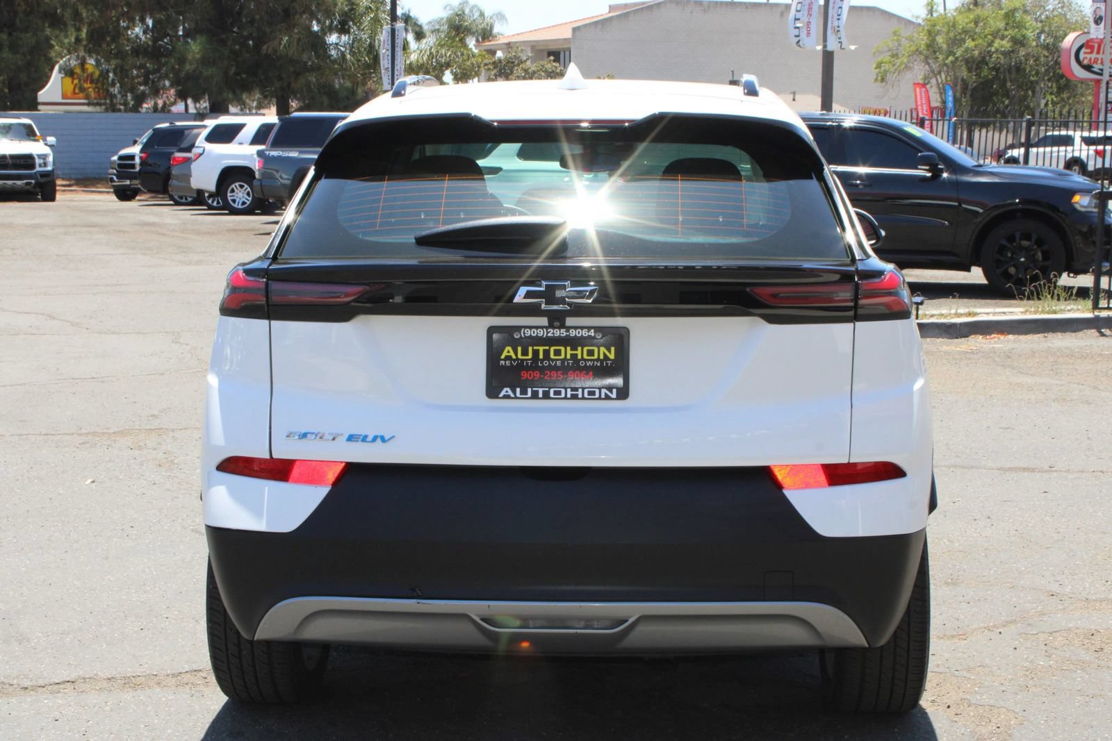 Used 2023 Chevrolet Bolt EUV LT FWD image 33