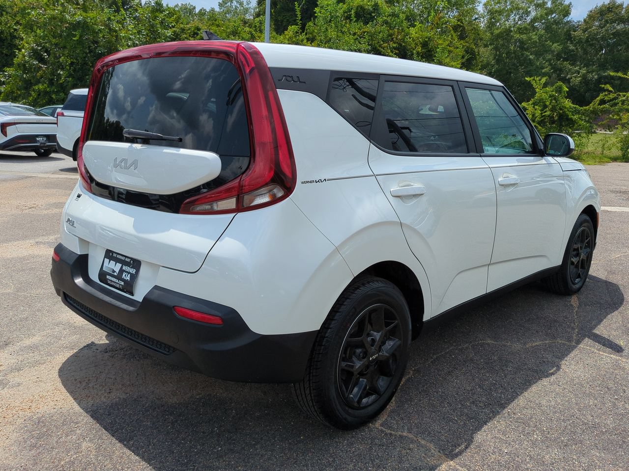 Certified 2022 Kia Soul LX w/ Technology Package FWD image 5