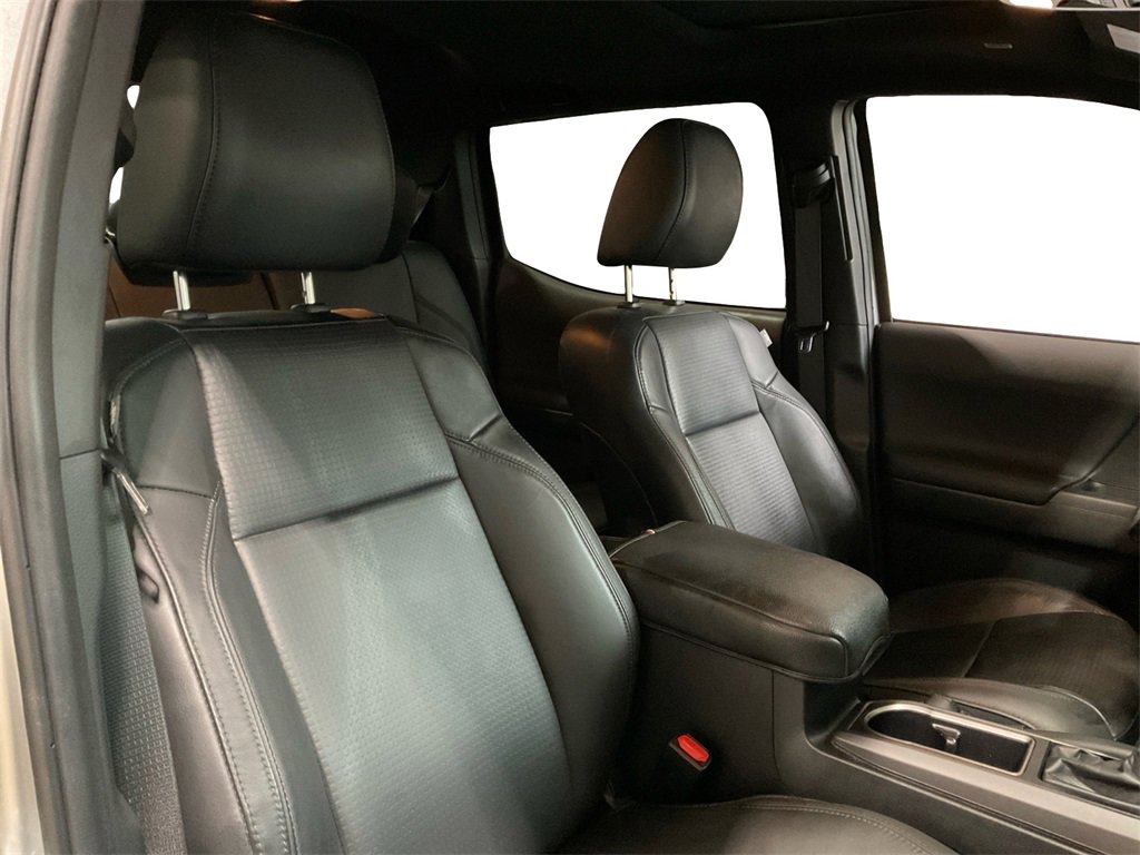 Used 2023 Toyota Tacoma TRD Off-Road image 22
