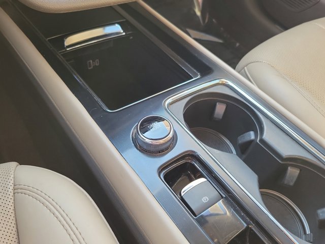 Used 2021 Lincoln Corsair AWD w/ Equipment Group 101A image 29