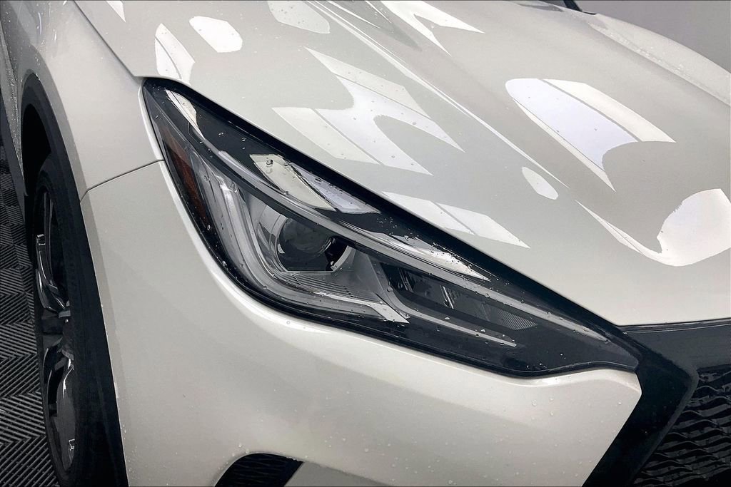 Used 2022 INFINITI QX50 Luxe w/ Appearance Package image 26