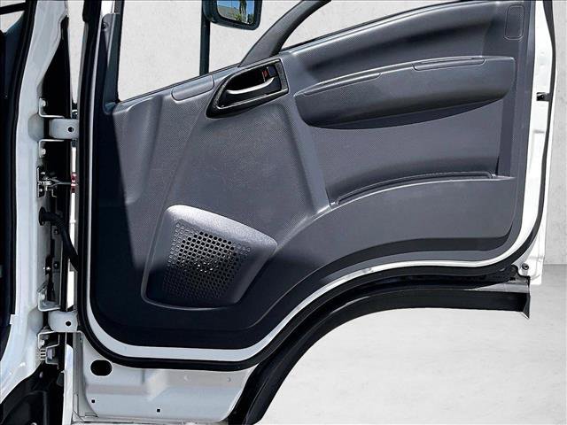 Used 2024 Chevrolet Low Cab Forward RWD image 17