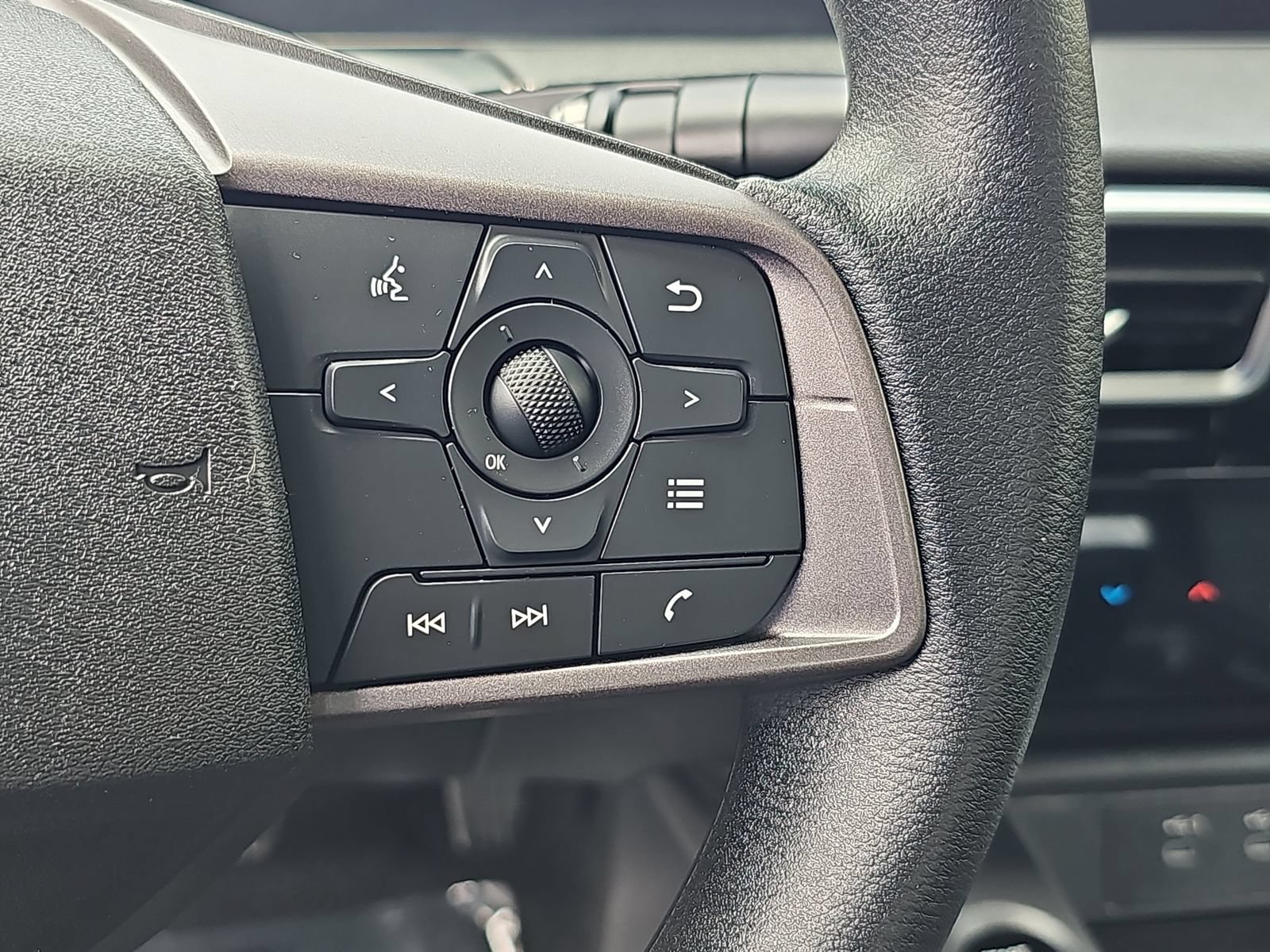 Used 2026 Nissan Sentra SV w/ Floor Mat Package FWD image 17