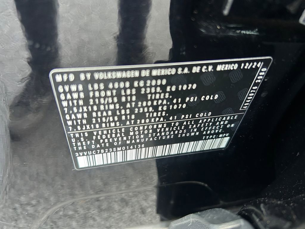 Used 2025 Volkswagen Taos SE AWD/4WD image 34