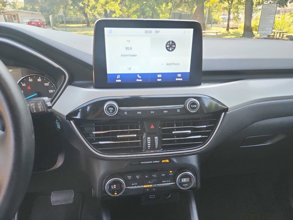 Used 2021 Ford Escape SE image 20