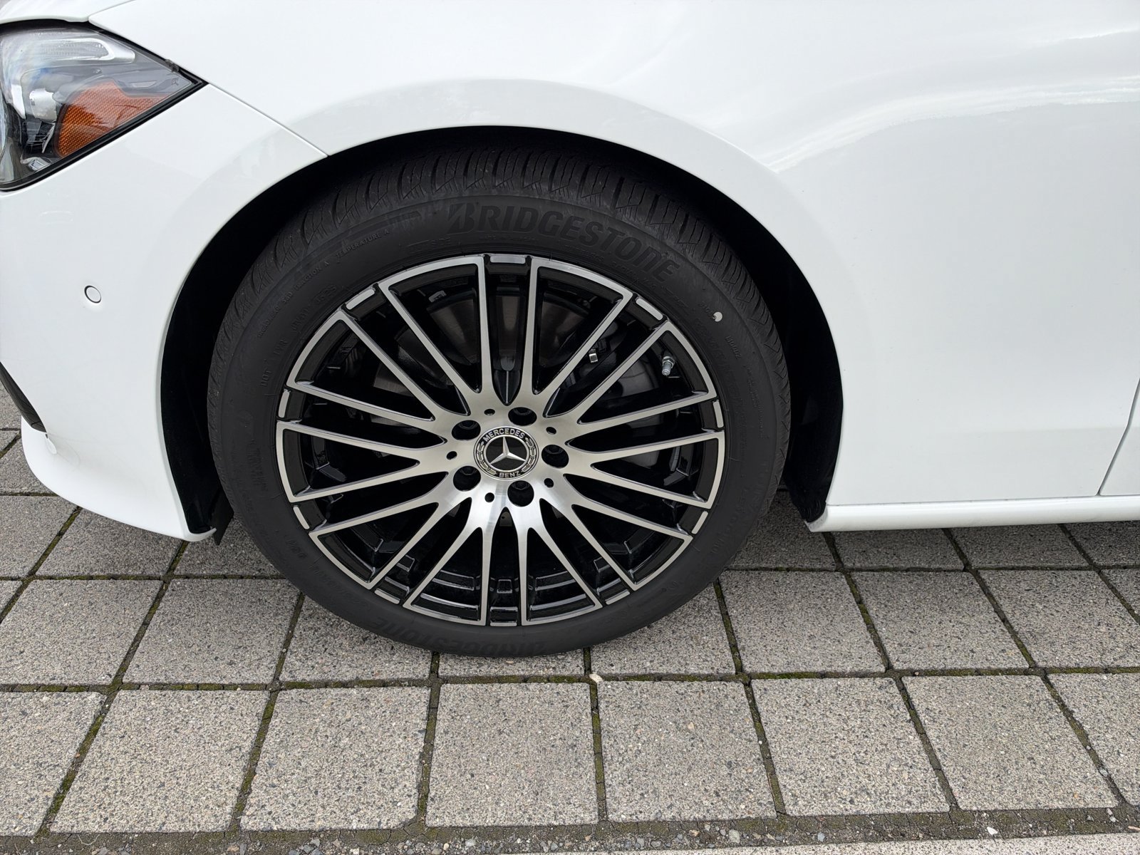 Certified 2026 Mercedes-Benz C 300 4MATIC Sedan image 9