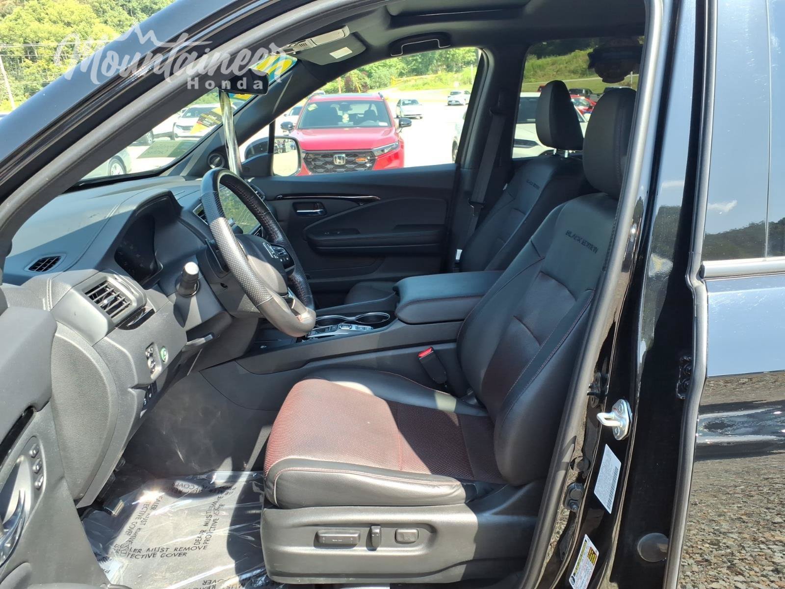 Certified 2024 Honda Ridgeline Black Edition image 14