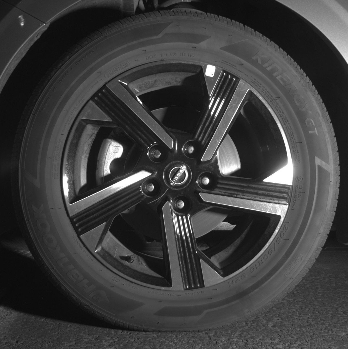 Used 2025 Nissan Sentra SV image 12