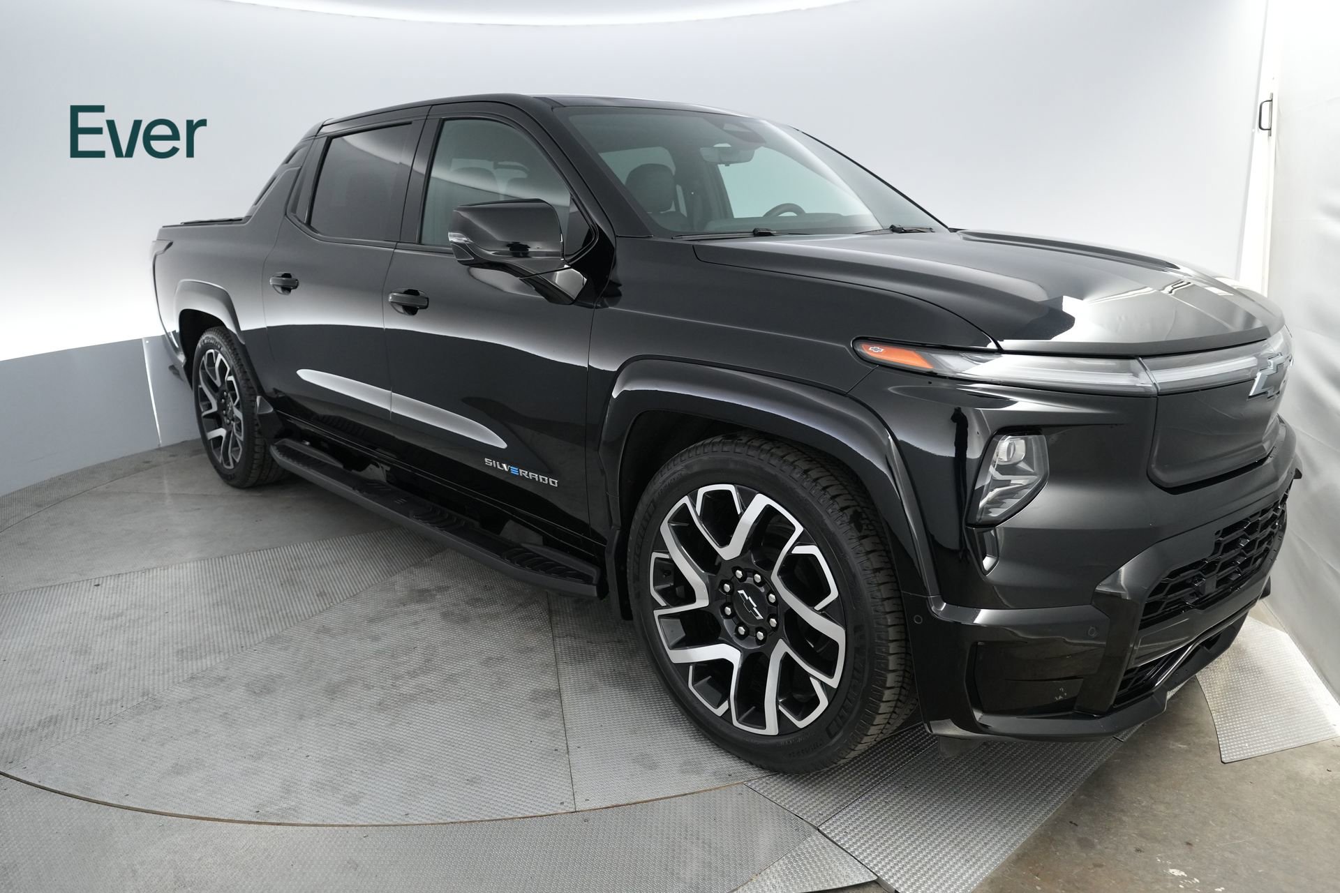 Used 2024 Chevrolet Silverado EV RST image 2
