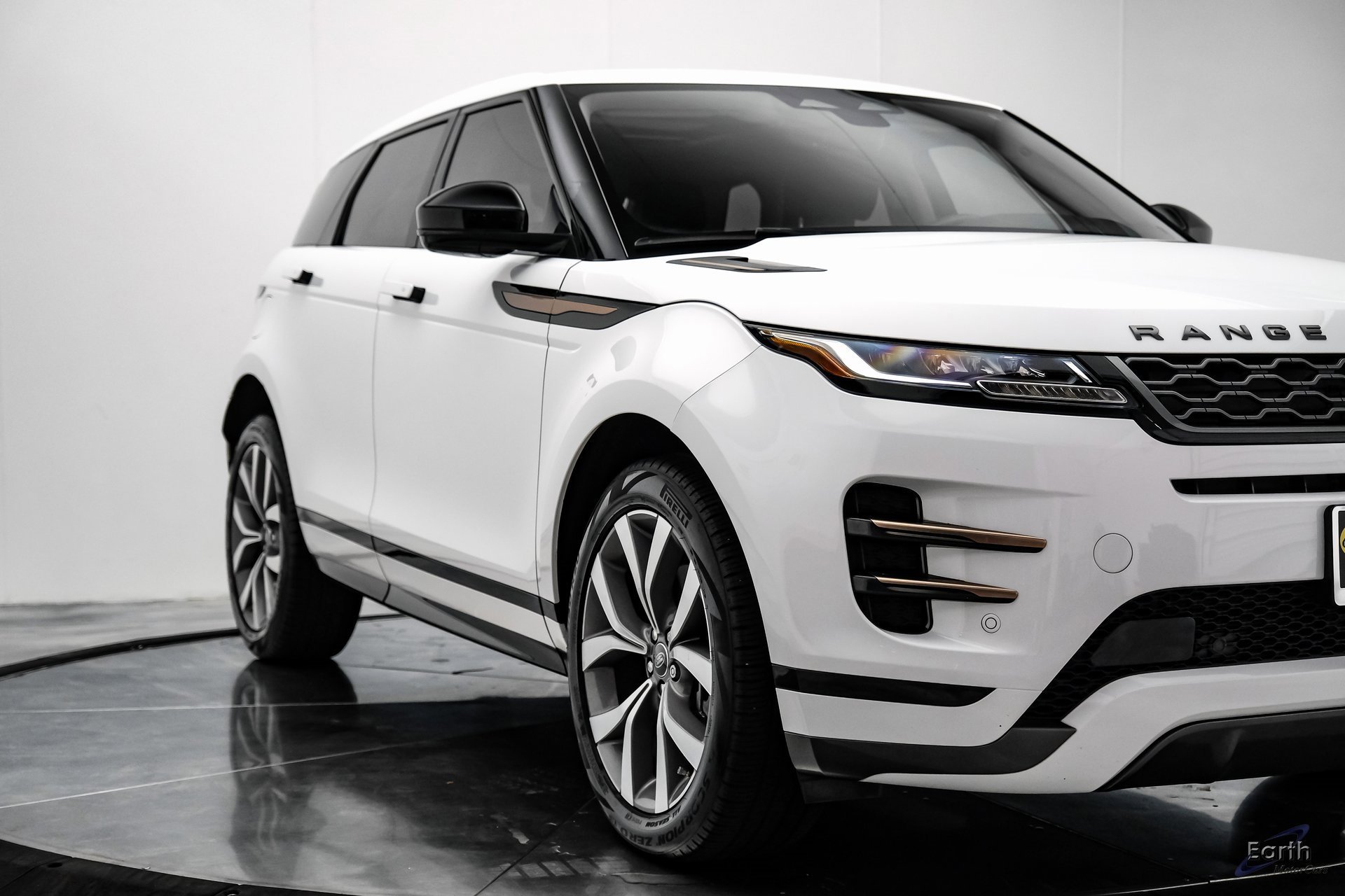Used 2023 Land Rover Range Rover Evoque R-Dynamic S image 20