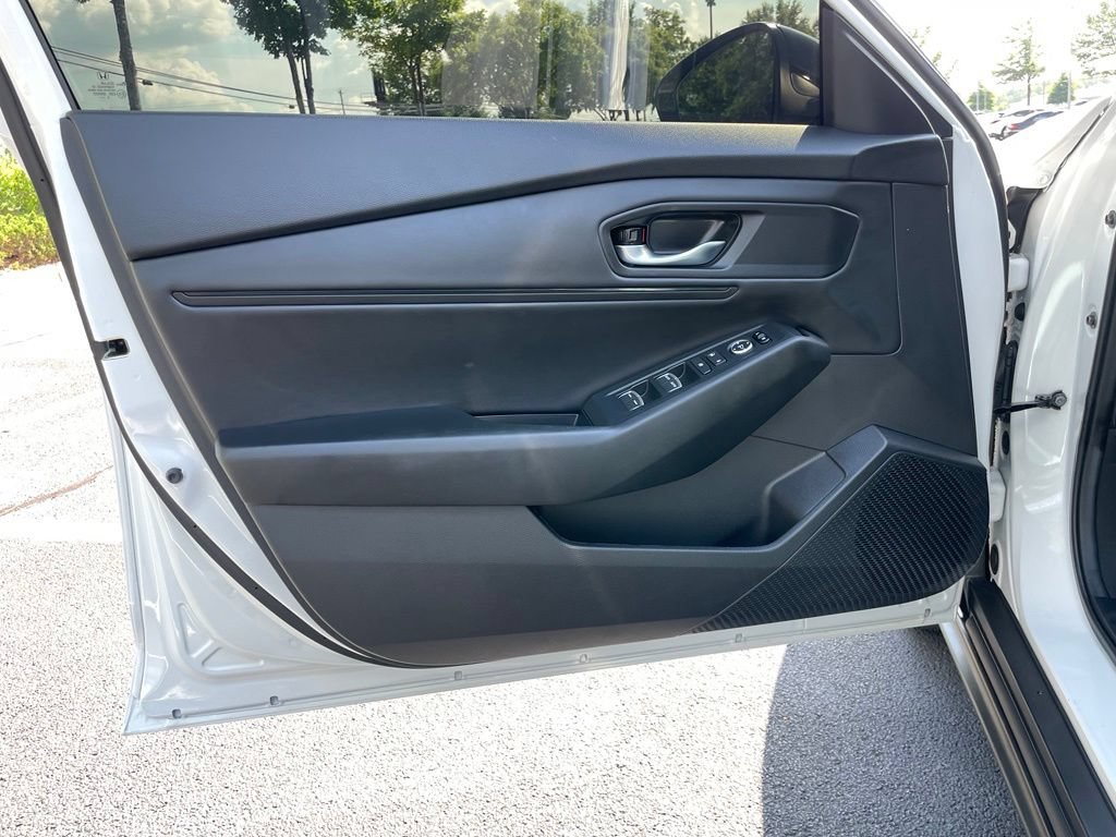Certified 2025 Honda Accord SE image 23