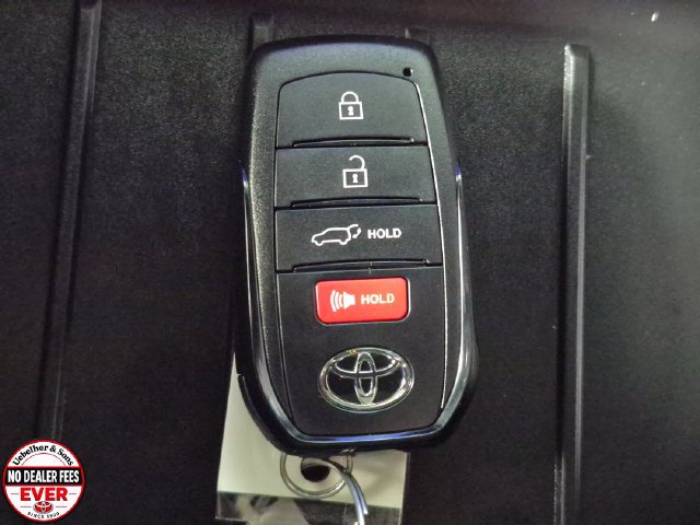 New 2026 Toyota Sequoia Platinum AWD/4WD image 33