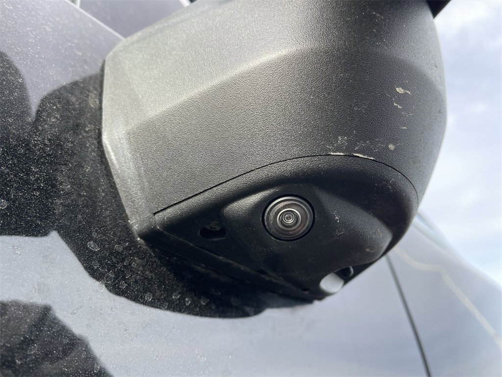 Used 2022 GMC Sierra 2500 Denali w/ Denali Black Diamond Edition image 12