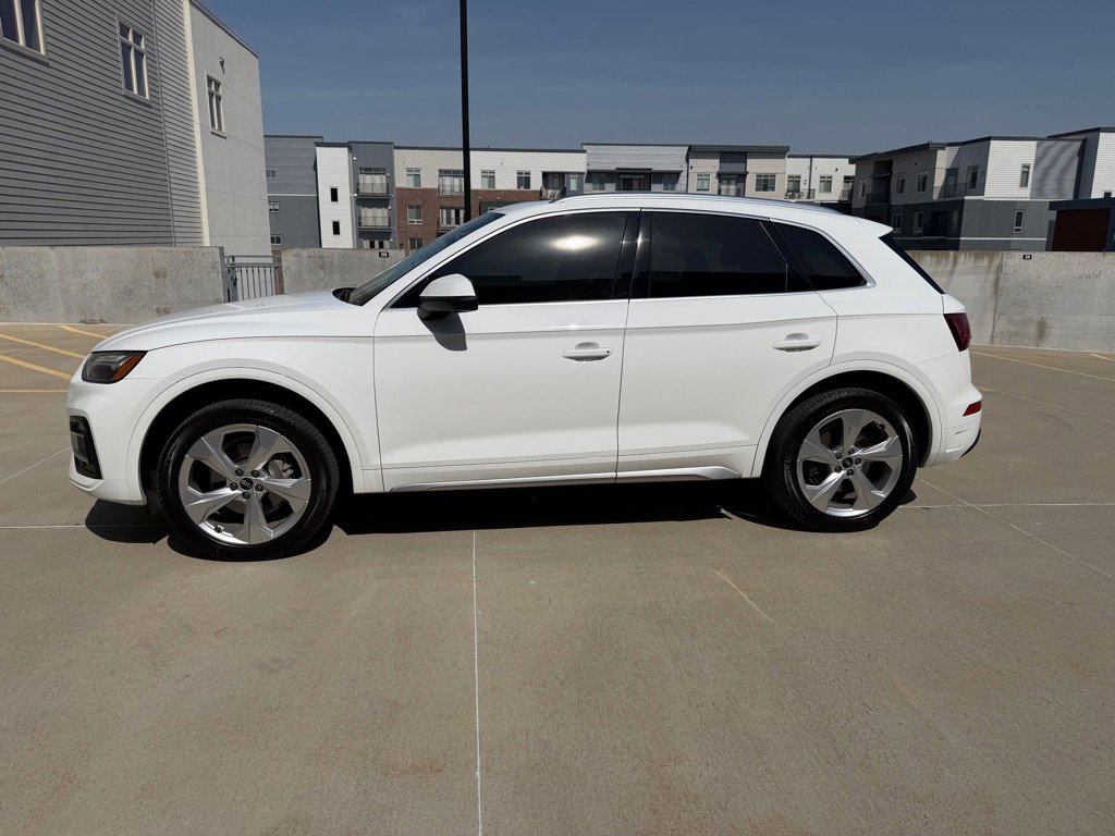 Used 2021 Audi Q5 2.0T Premium Plus w/ Premium Plus Package image 4