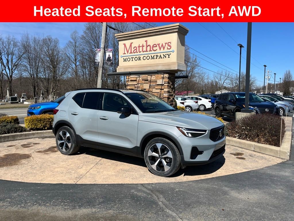 Used 2024 Volvo XC40 B5 Core