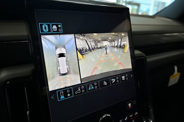 New 2026 GMC Yukon AT4 w/ AT4 Premium Plus Package AWD/4WD image 19