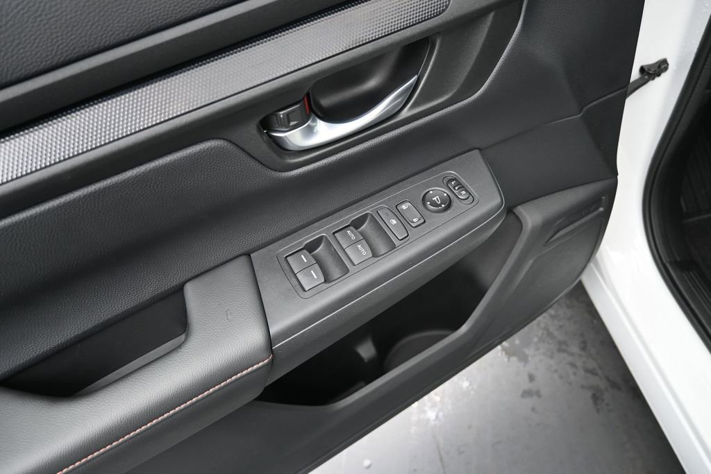Used 2023 Honda CR-V Sport image 18