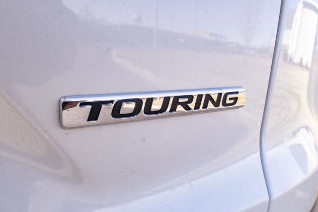 Used 2018 Honda CR-V Touring image 40
