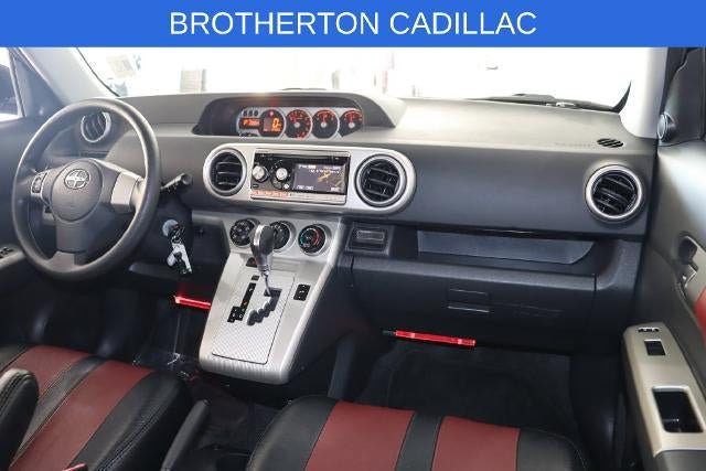 Used 2010 Scion xB FWD image 27