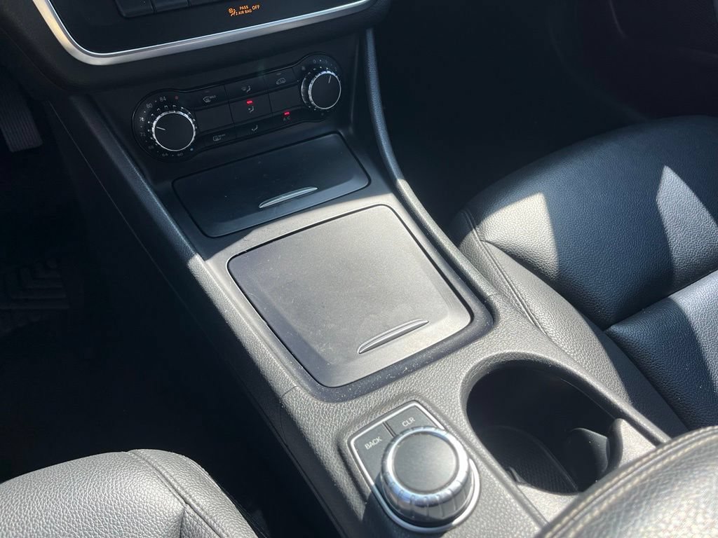 Used 2014 Mercedes-Benz CLA 250 image 38