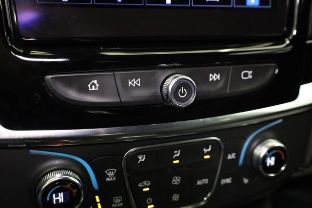 Used 2023 Chevrolet Traverse LT image 23