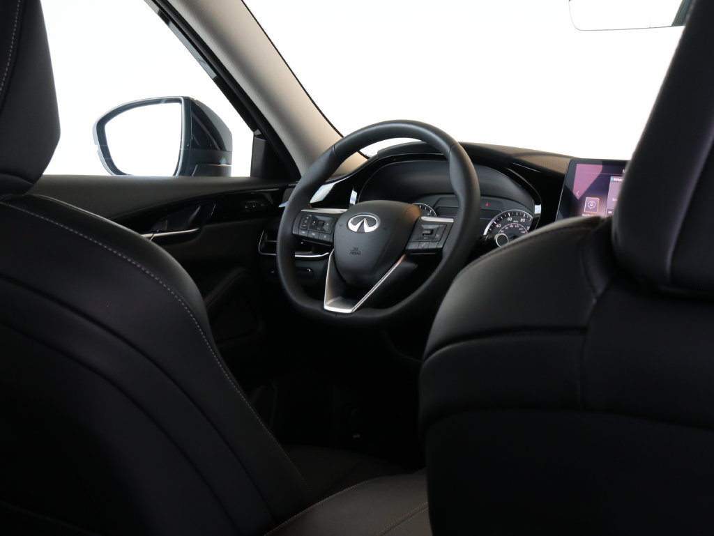Used 2025 INFINITI QX60 Pure w/ Cargo Package AWD/4WD image 42