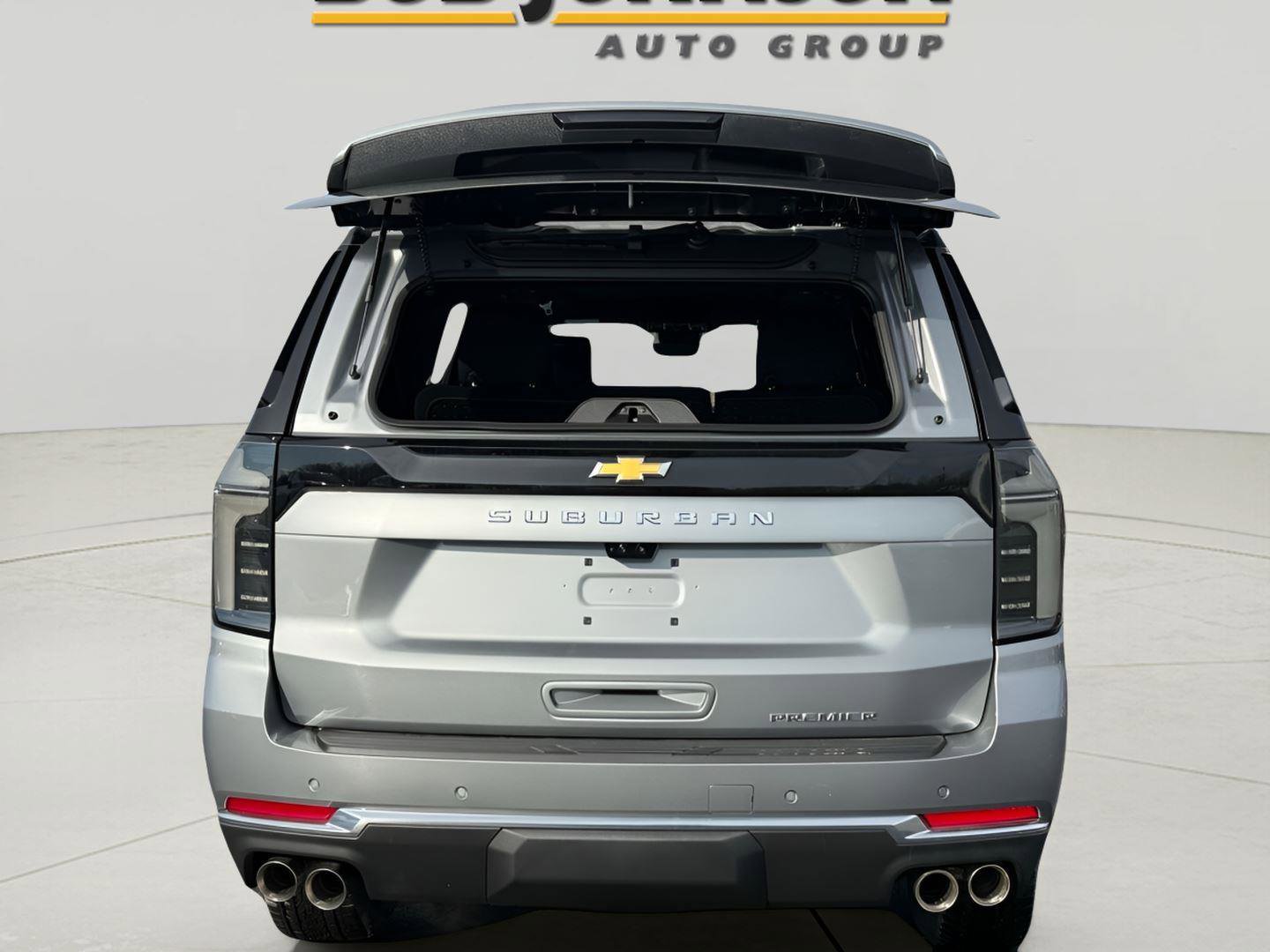 New 2026 Chevrolet Suburban Premier image 9