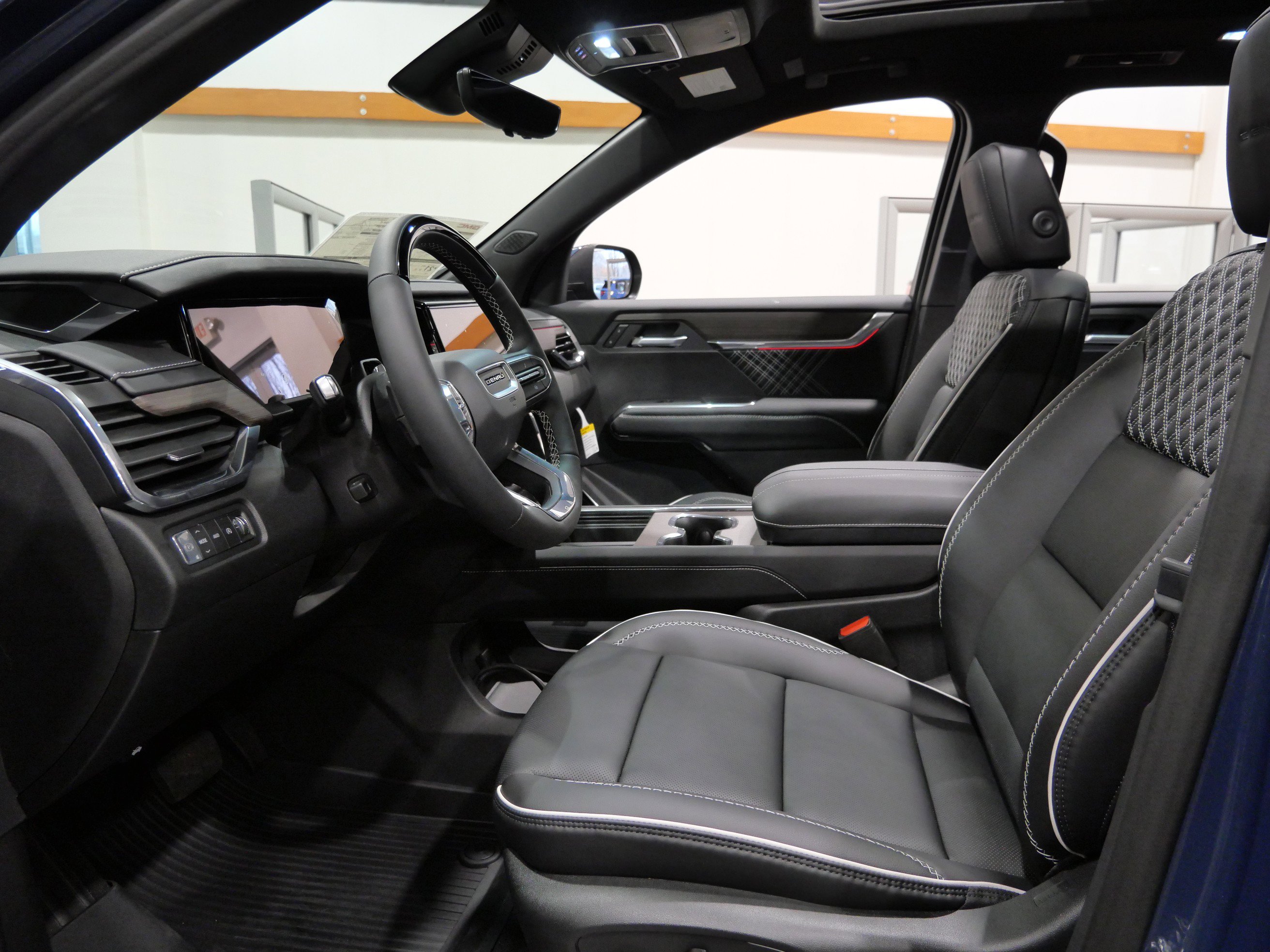 New 2026 GMC Acadia Denali w/ Super Cruise Package image 3