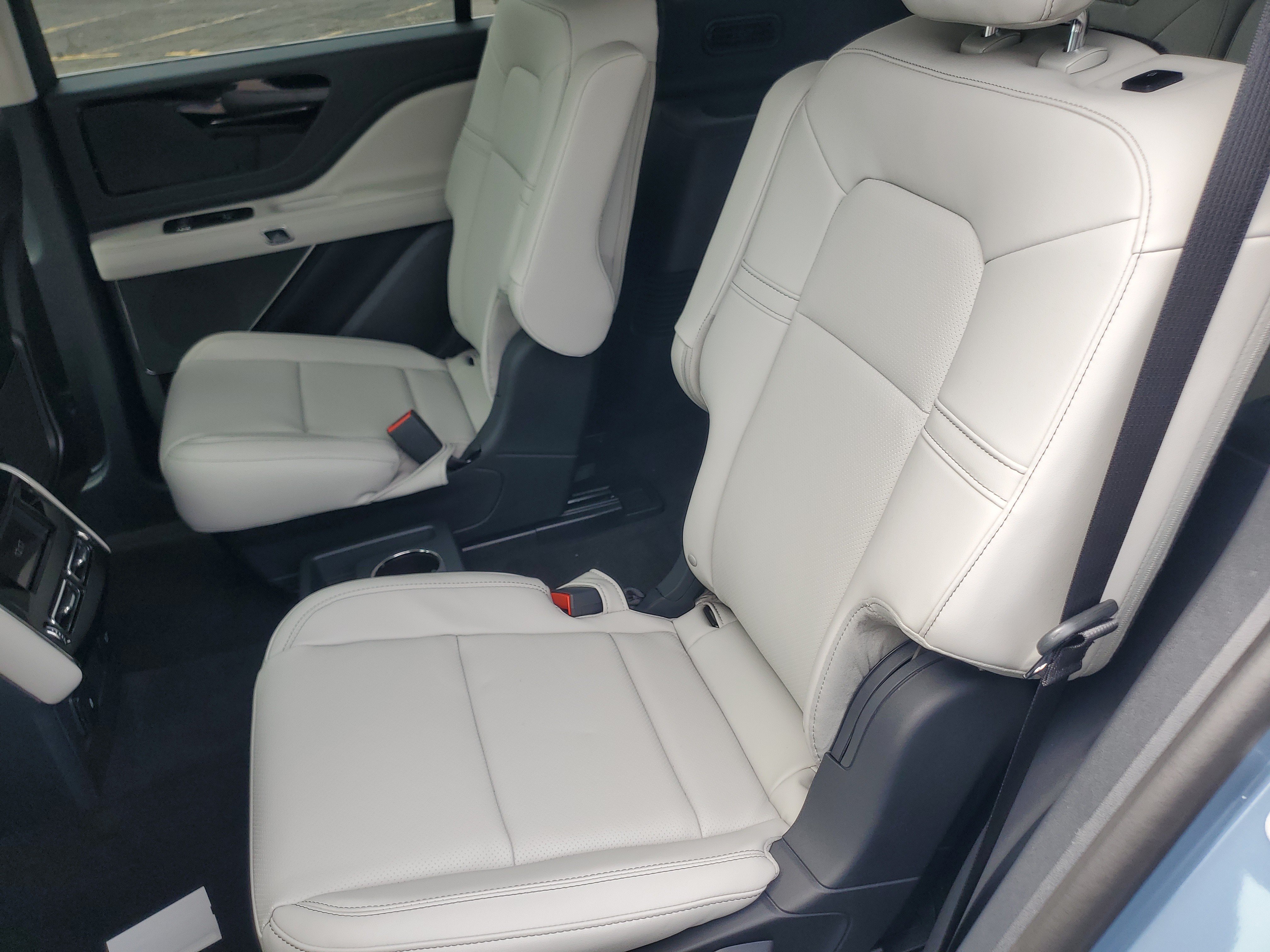 New 2026 Lincoln Aviator AWD image 26
