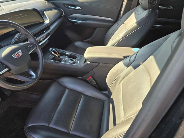 Used 2024 Cadillac XT4 Premium Luxury image 18