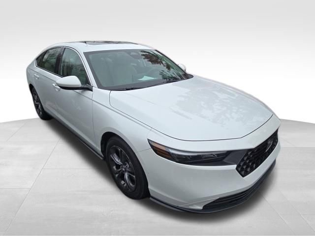 Used 2023 Honda Accord EX image 6