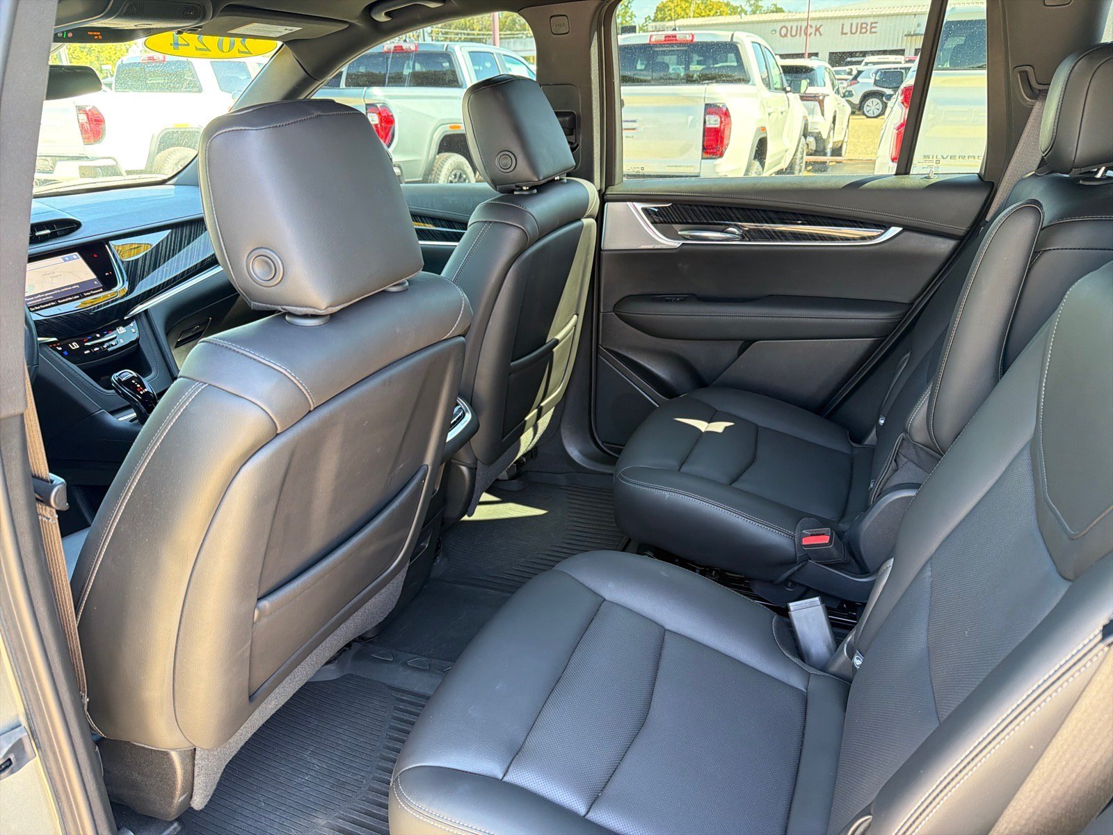 Used 2024 Cadillac XT6 Premium Luxury AWD/4WD image 10