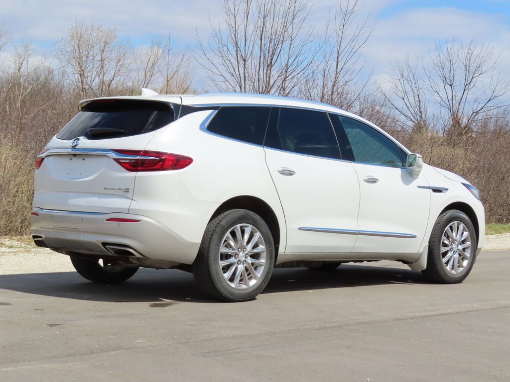 Used 2019 Buick Enclave Essence w/ Experience Buick Package image 3