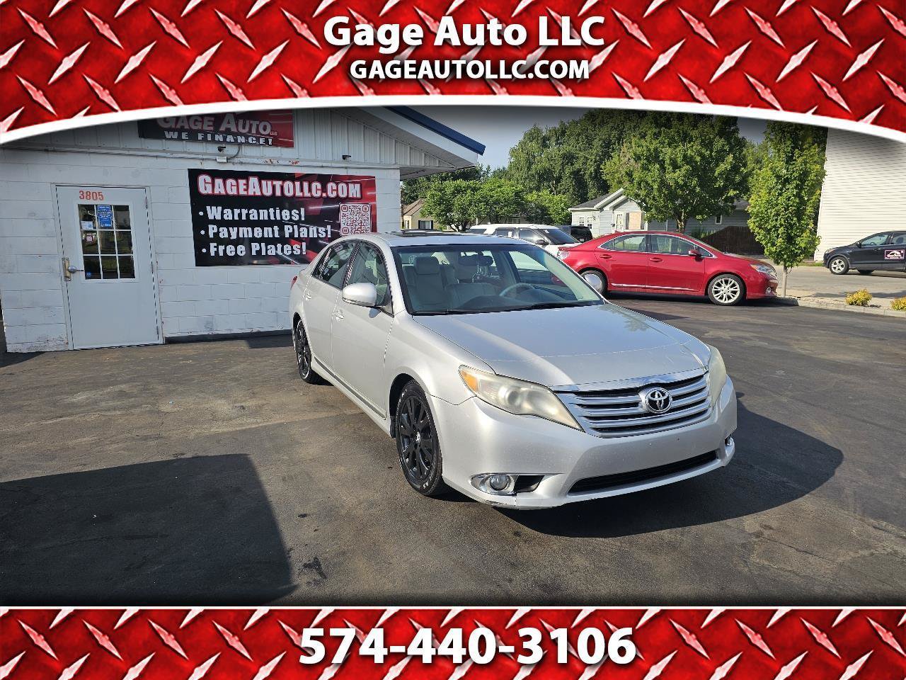 Used 2011 Toyota Avalon FWD image 1