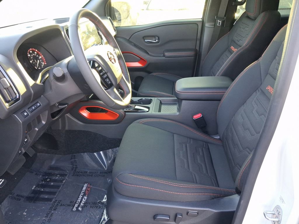 Certified 2025 Nissan Frontier PRO-4X AWD/4WD image 13
