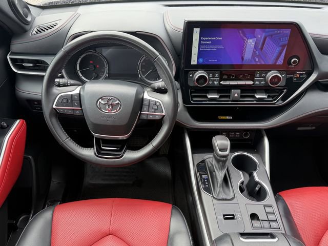 Used 2023 Toyota Highlander XSE image 10