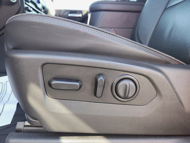 Used 2021 Chevrolet Silverado 1500 High Country w/ Technology Package image 41